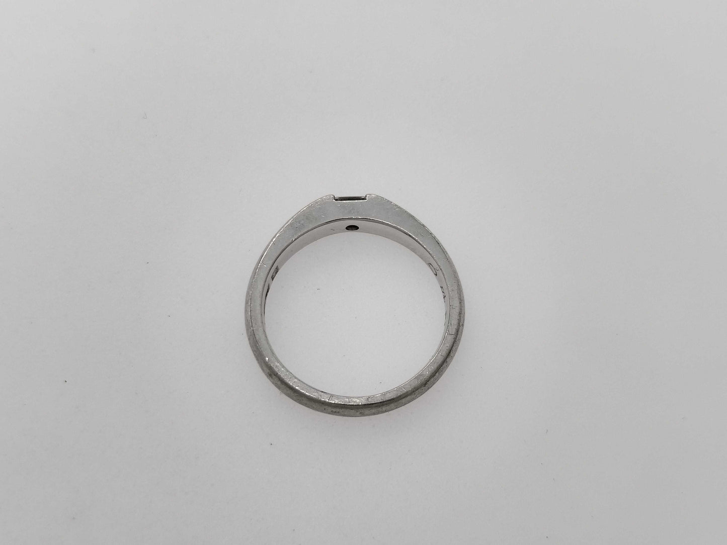 Diamond PT950 4.9g Ring