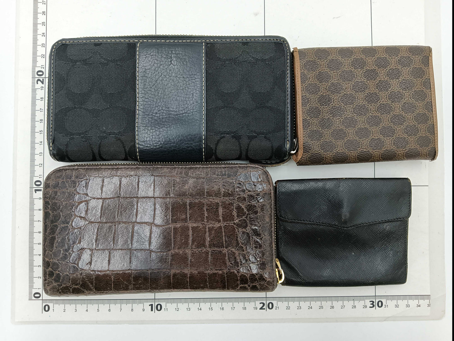 COACH Celine wallet set of 4
