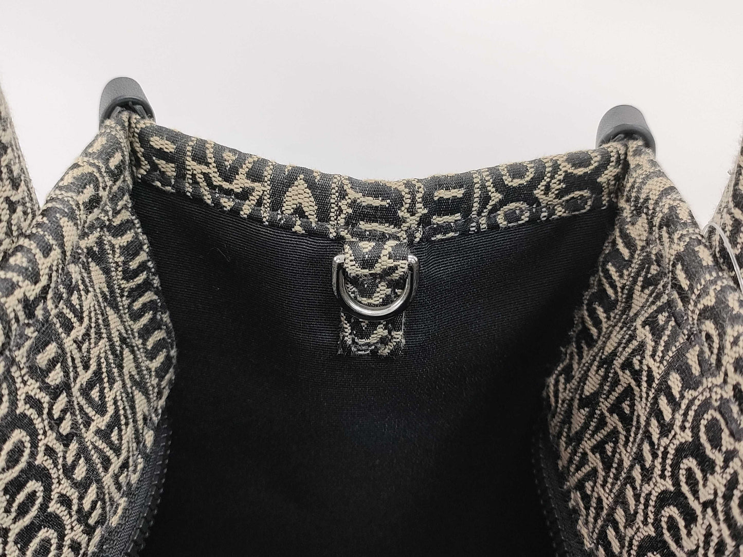 MARC JACOBS The Tote Bag 2-way Handbag