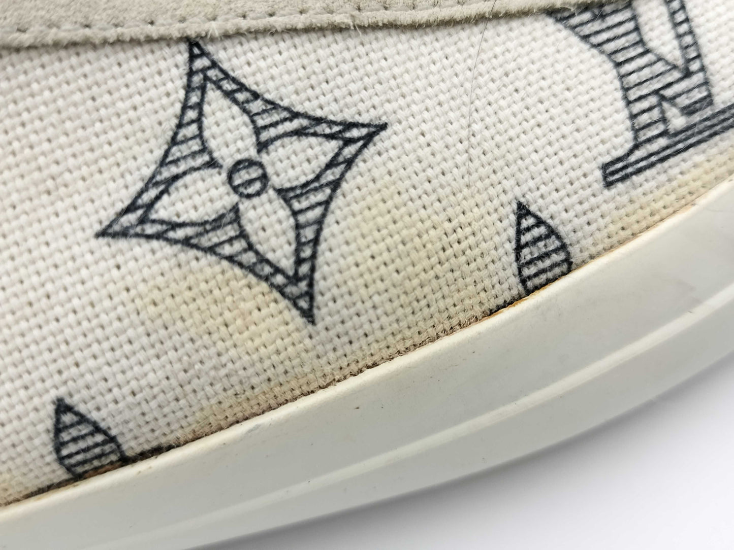 LOUIS VUITTON Tattoo Line Sneakers