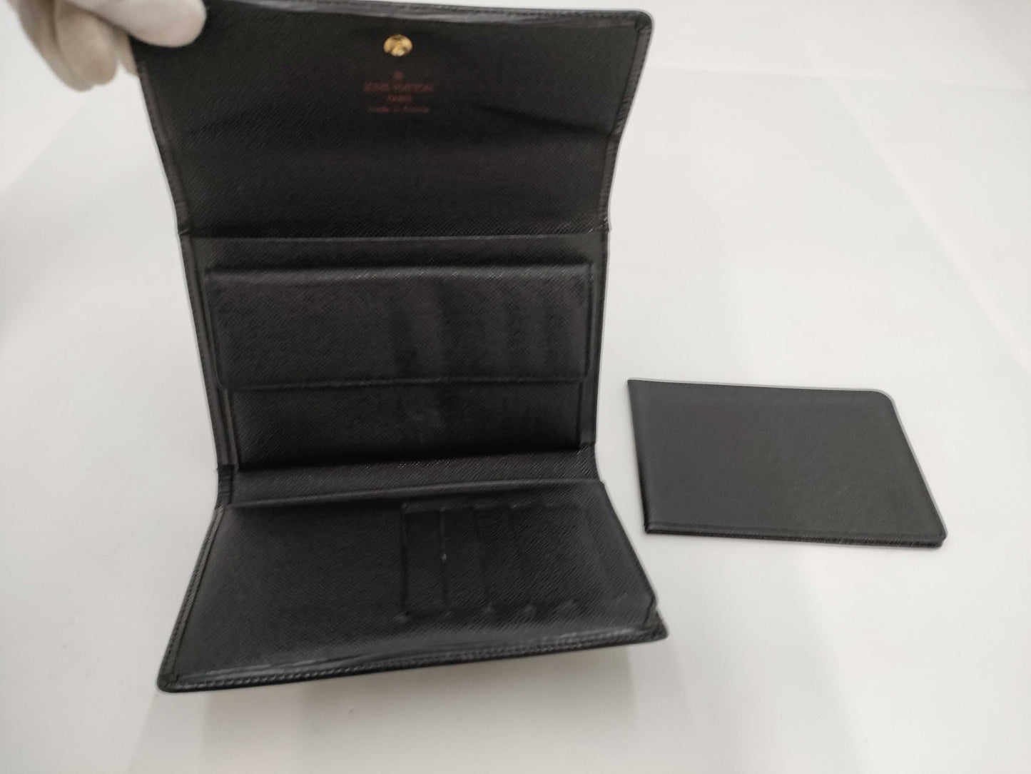 LOUIS VUITTON SP0035 Epi M63712 Porte Tresor Etui Wallet