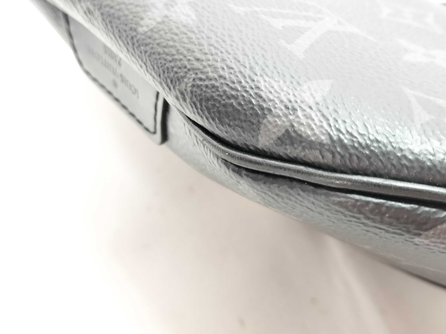 LOUIS VUITTON Monogram M46035 Discovery Bumbag Waist Bag