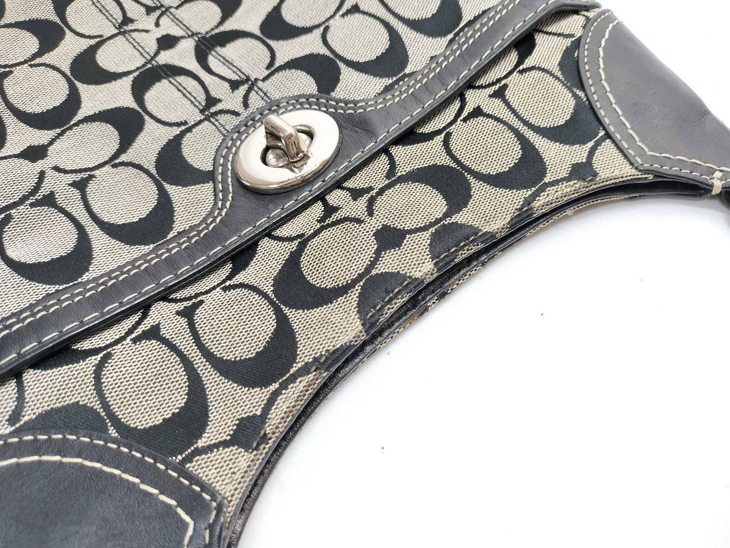 COACH Signature F13979 Shoulder Bag
