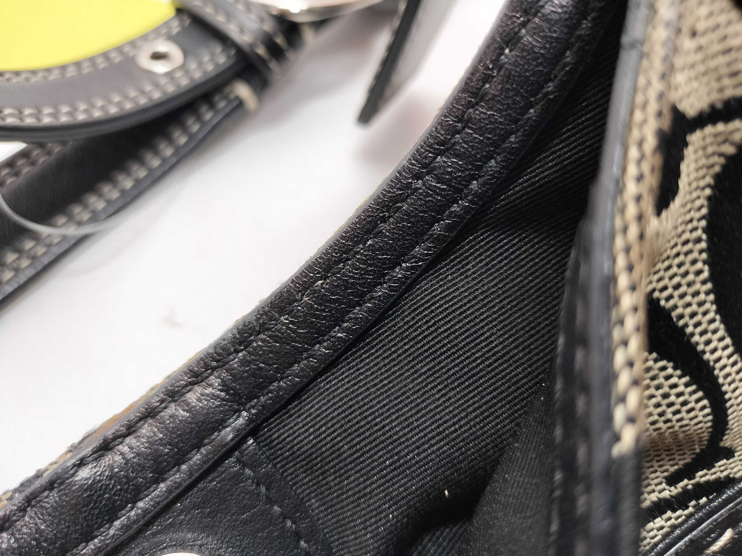 COACH Signature F13979 Shoulder Bag
