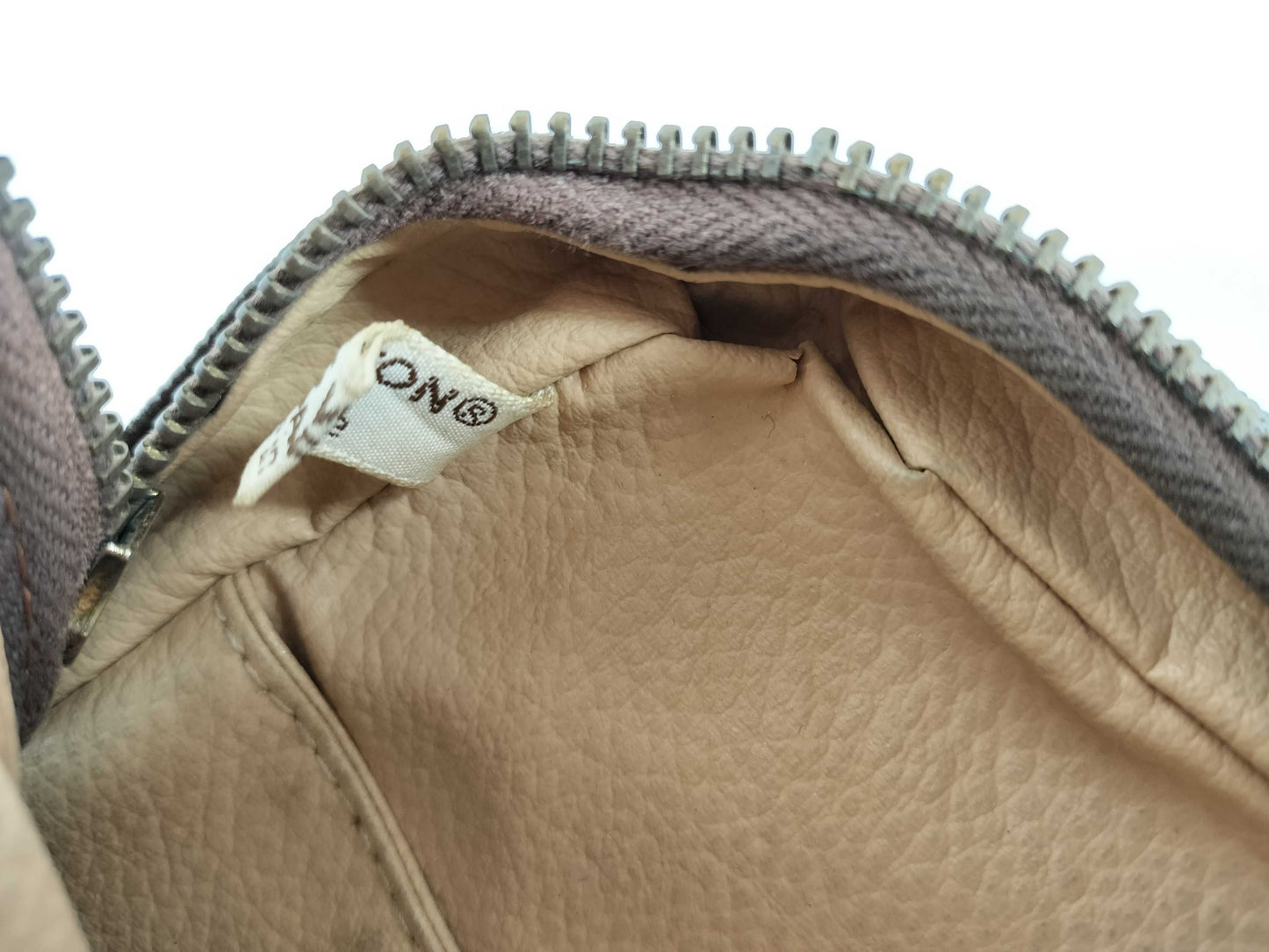 LOUIS VUITTON Monogram True Toilet 25 Pouch