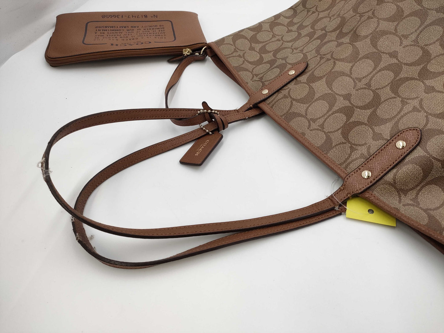 COACH Signature F36658 / Tote bag with pouch
