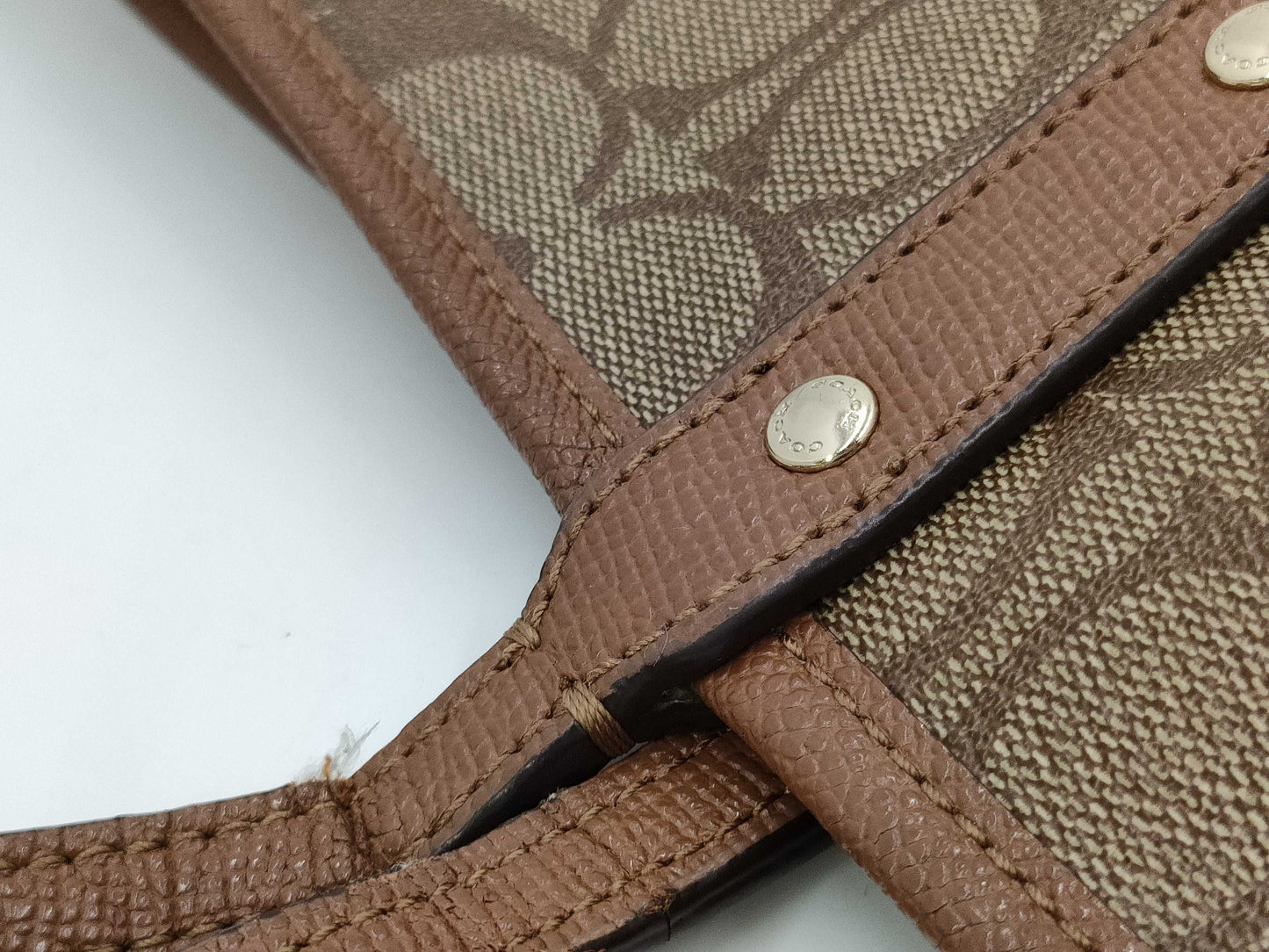 COACH Signature F36658 / Tote bag with pouch
