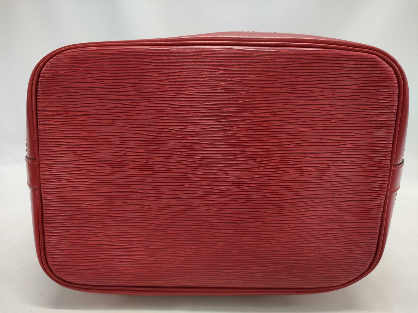 LOUIS VUITTON Epi Noe Shoulder Bag