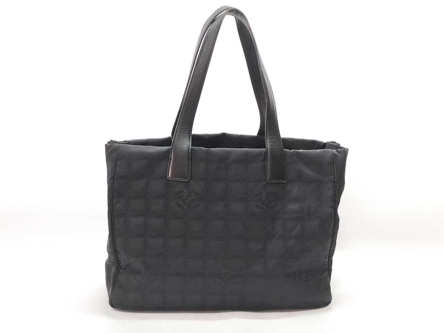 CHANEL New Travel Line New Travel Line MM Black Tote Bag