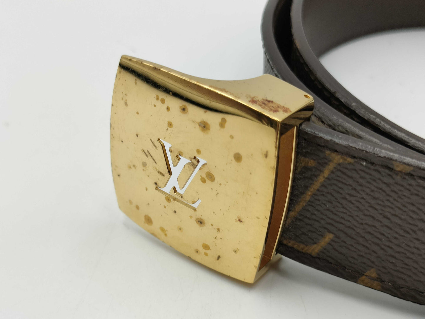 LOUIS VUITTON Monogram Santur LV Cut Belt