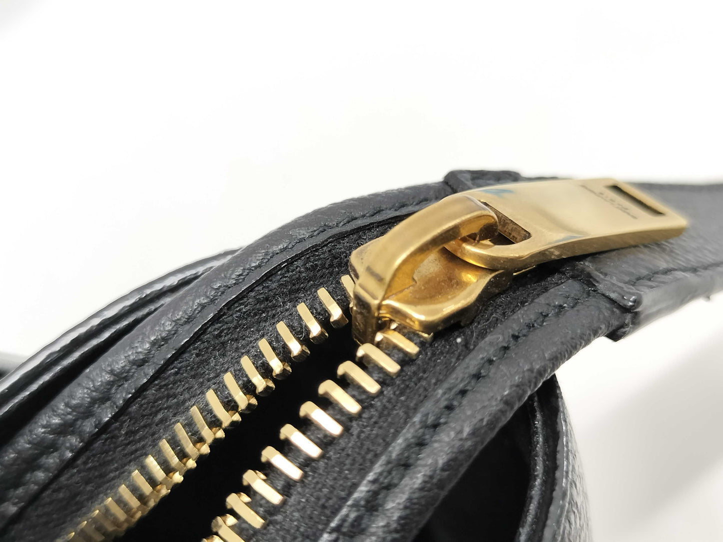 Yves Saint Laurent Downtown Baby 2-Way Handbag 635346