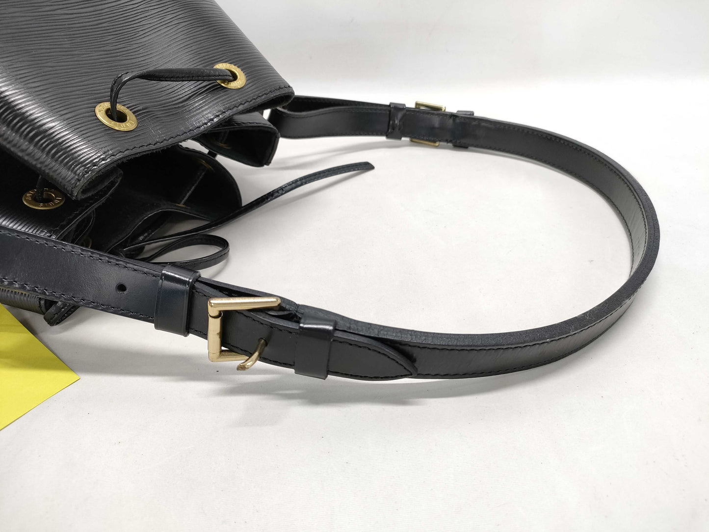 LOUIS VUITTON Epi Petit Noe Shoulder Bag