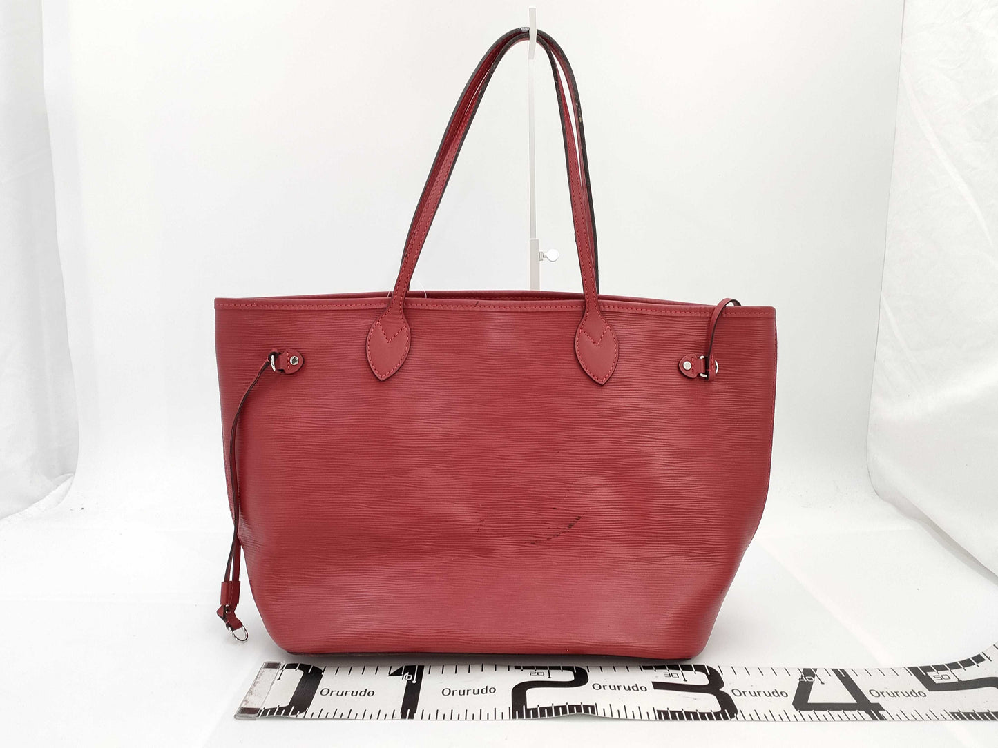 LOUIS VUITTON Epi Neverfull MM Tote Bag