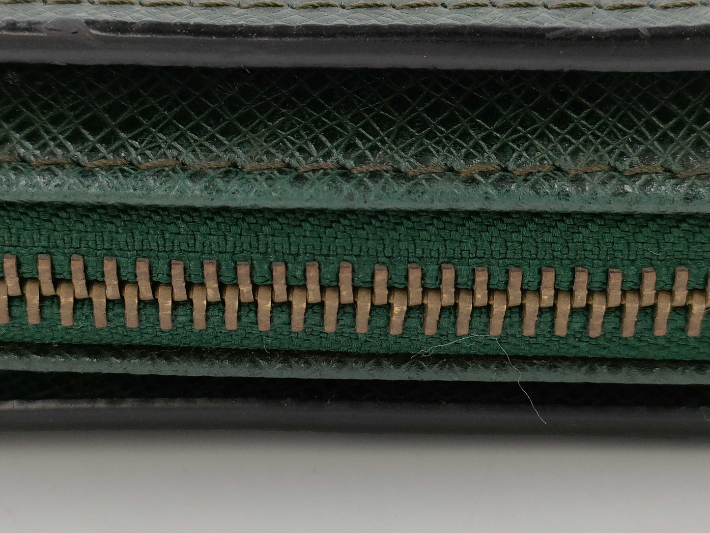 LOUIS VUITTON Taiga M30184 Baikal Second Bag