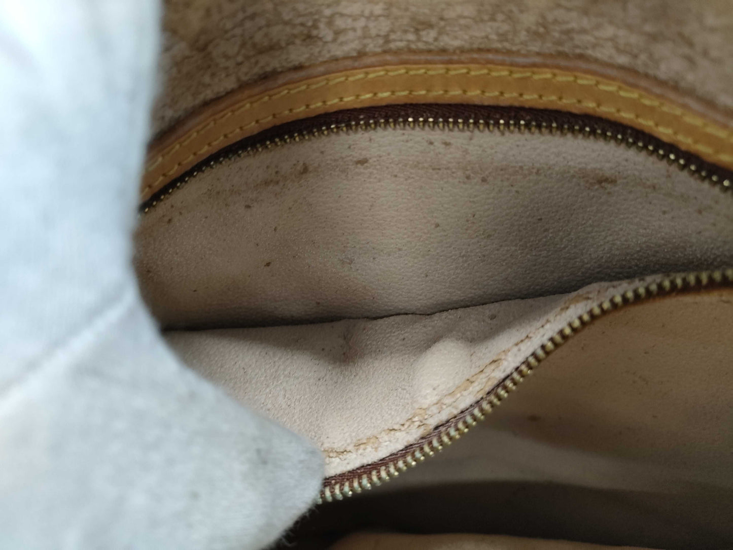 LOUIS VUITTON Monogram Bucket GM Tote Bag