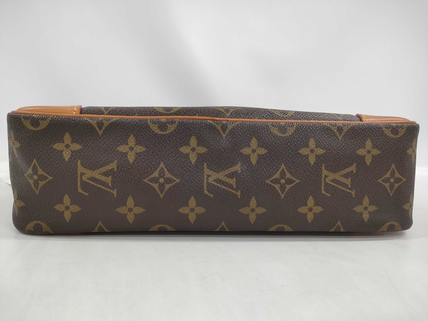 LOUIS VUITTON Monogram Trocadero 30 Shoulder Bag