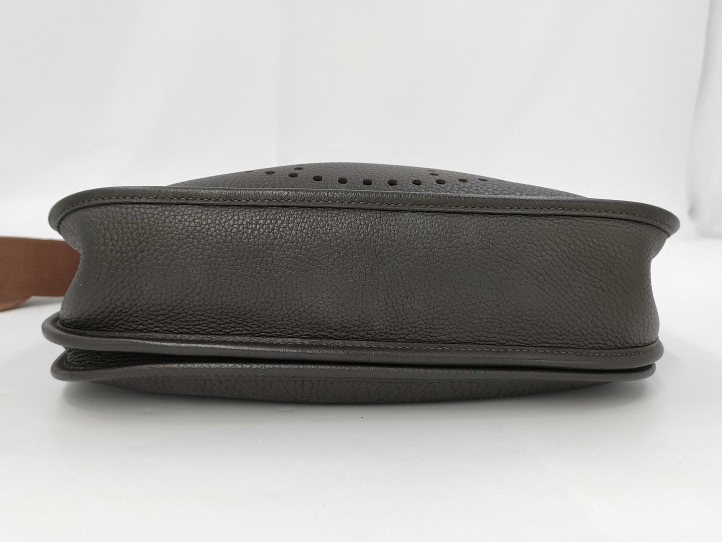 HERMES Evelyn PM? I Stamp, Made in 2005 Shoulder Bag