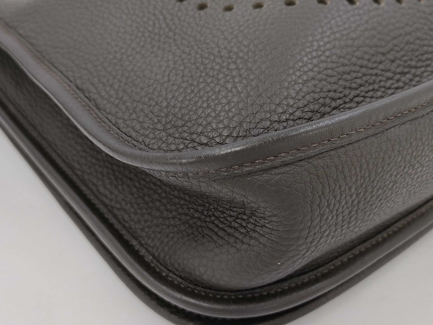 HERMES Evelyn PM? I Stamp, Made in 2005 Shoulder Bag