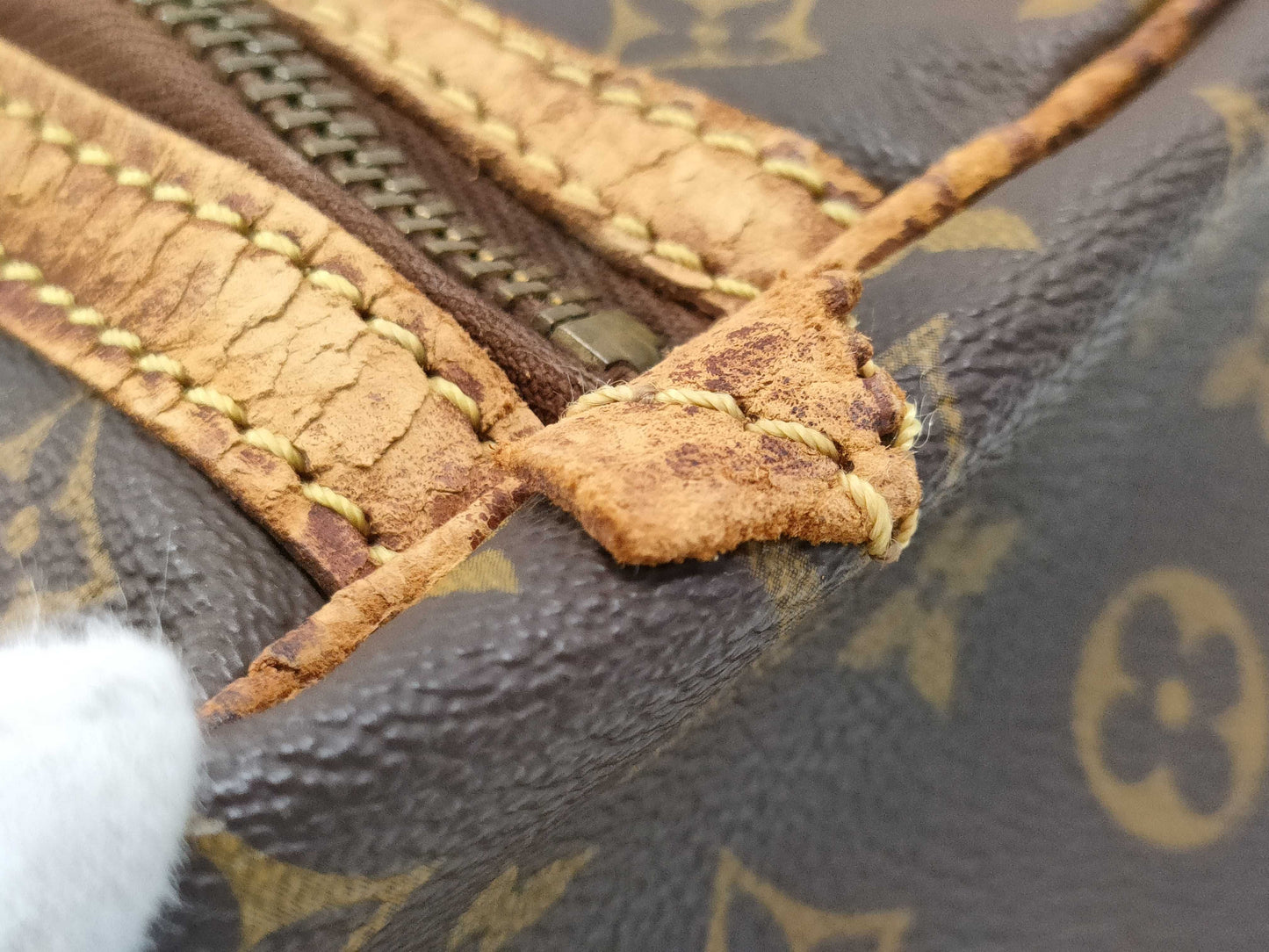 LOUIS VUITTON Monogram Sax Souple Boston Bag