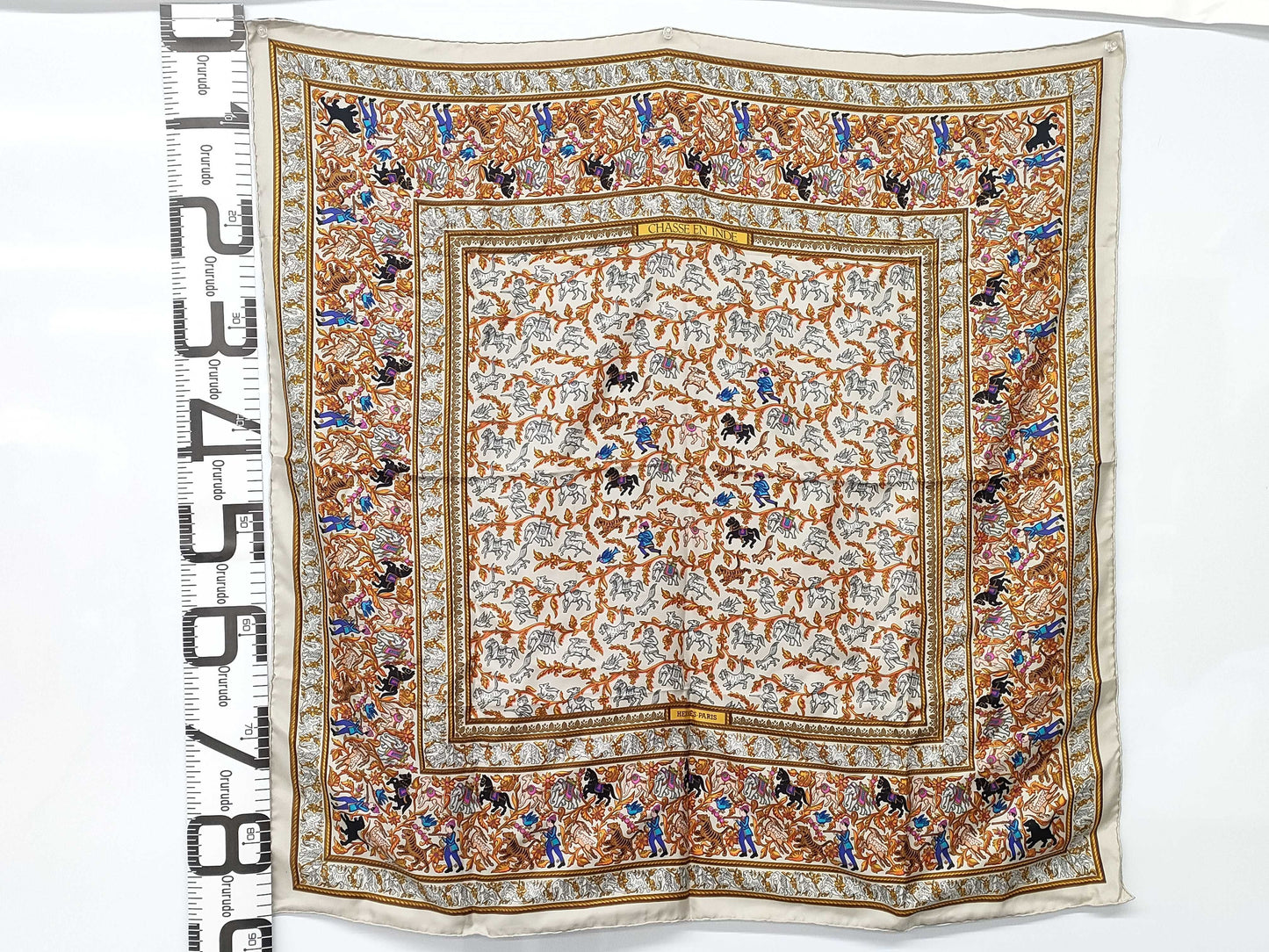 HERMES Carré CHASSE EN INDE Indian Hunting Scarf