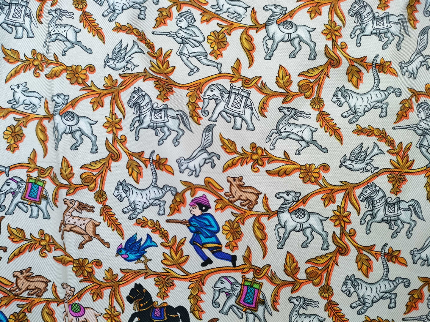 HERMES Carré CHASSE EN INDE Indian Hunting Scarf