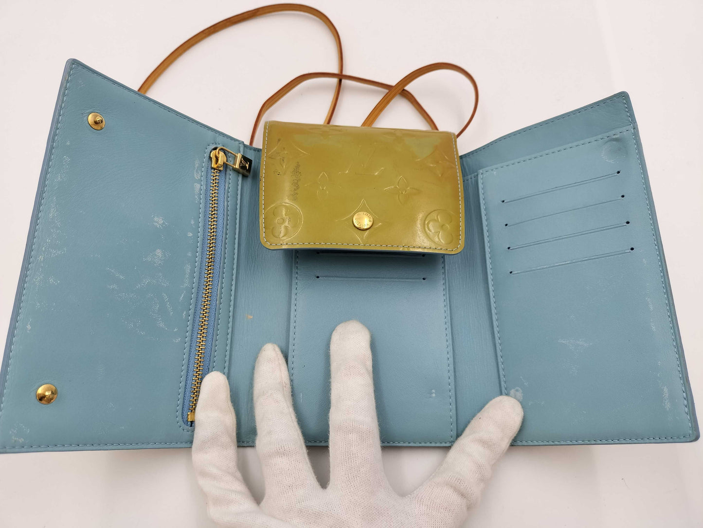 LOUIS VUITTON Vernis Walker Shoulder Bag