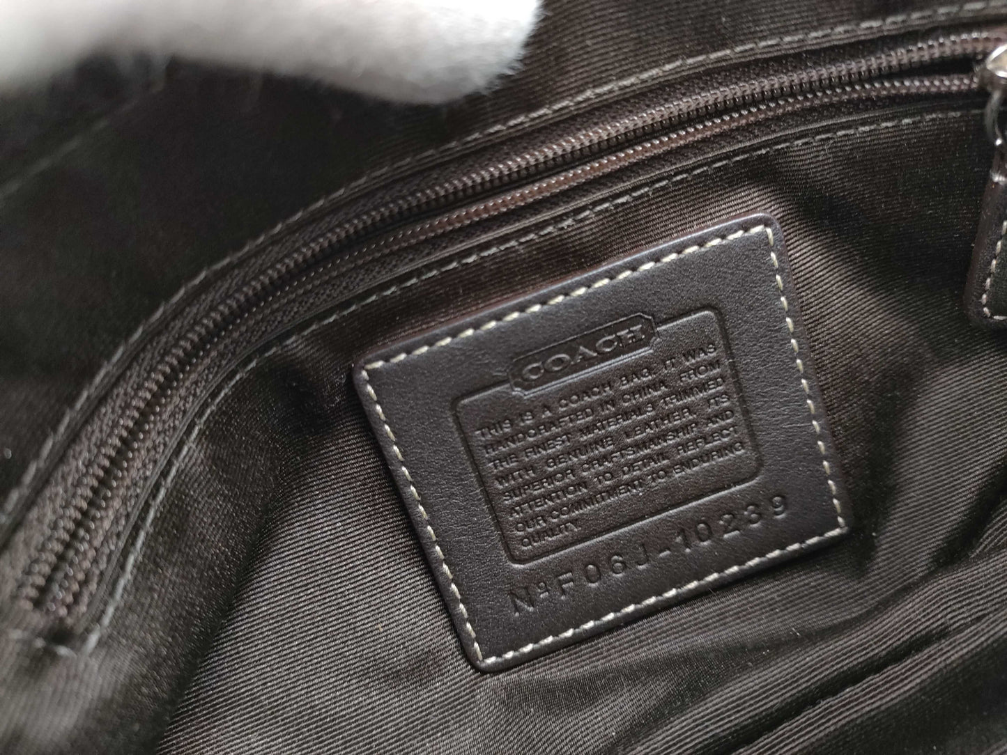COACH Signature One-Shoulder 10239 Handbag
