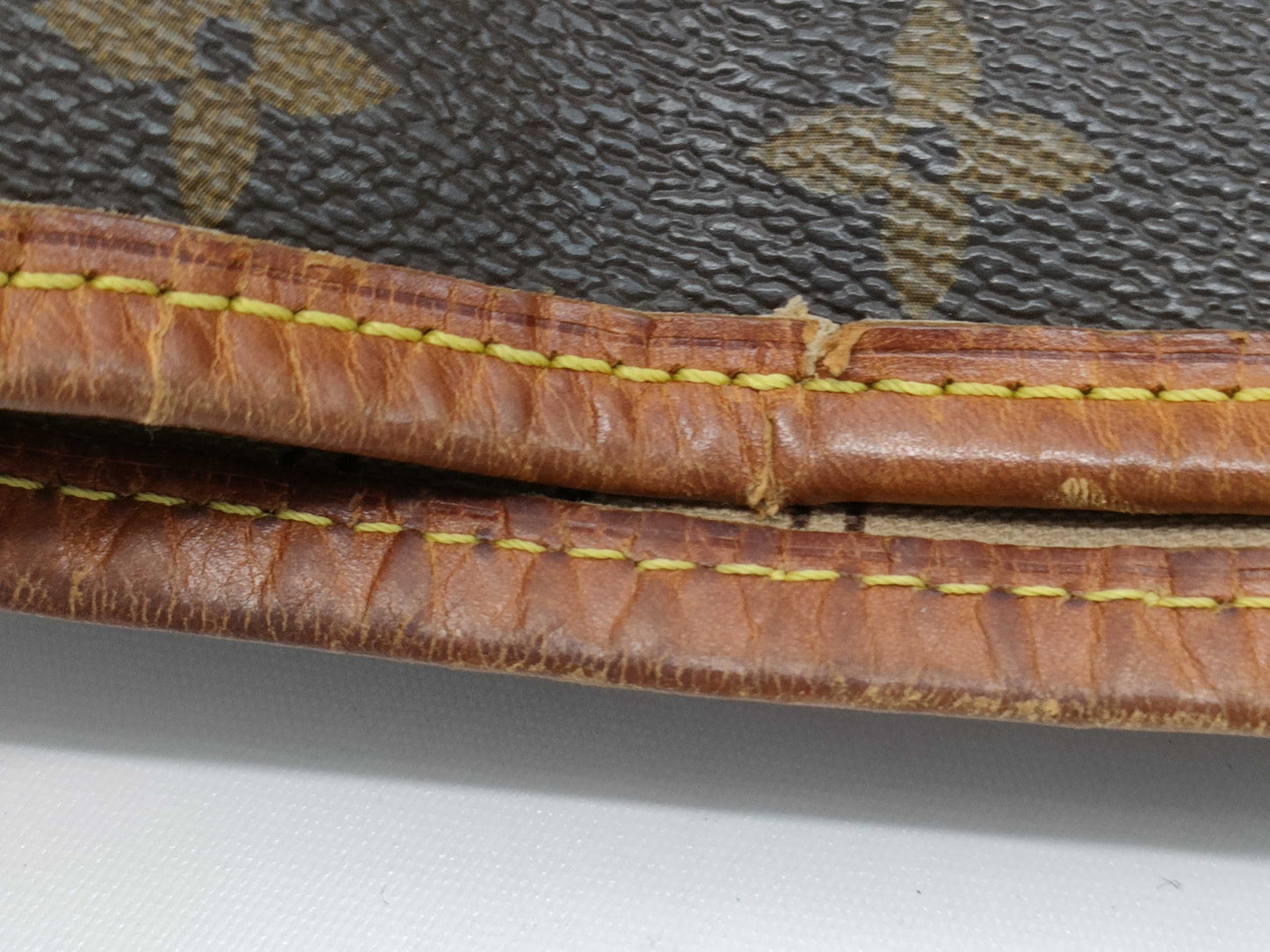 LOUIS VUITTON Monogram Neverfull GM Tote Bag