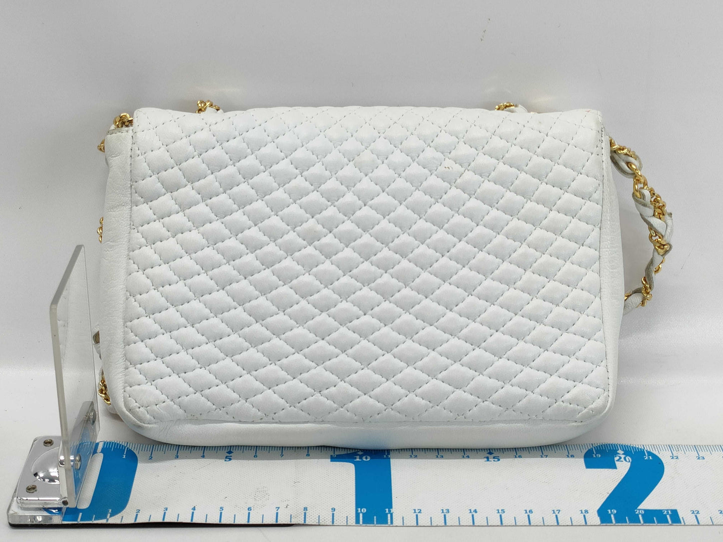 BALLY Quilted Shoulder Bag