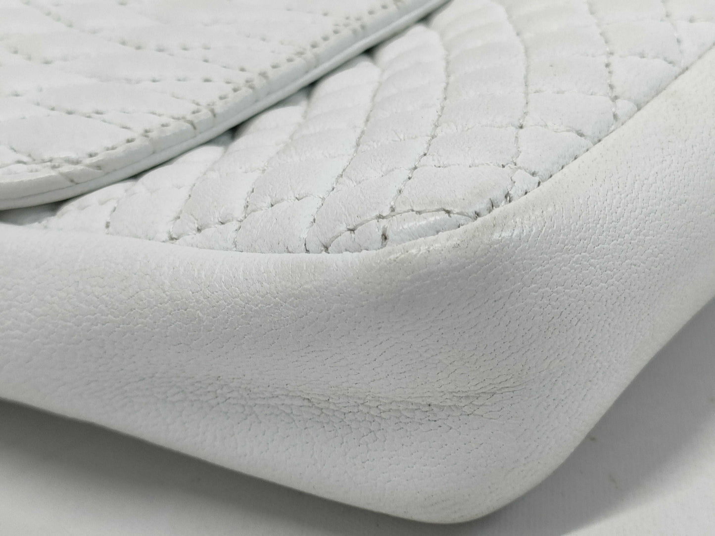 BALLY Quilted Shoulder Bag