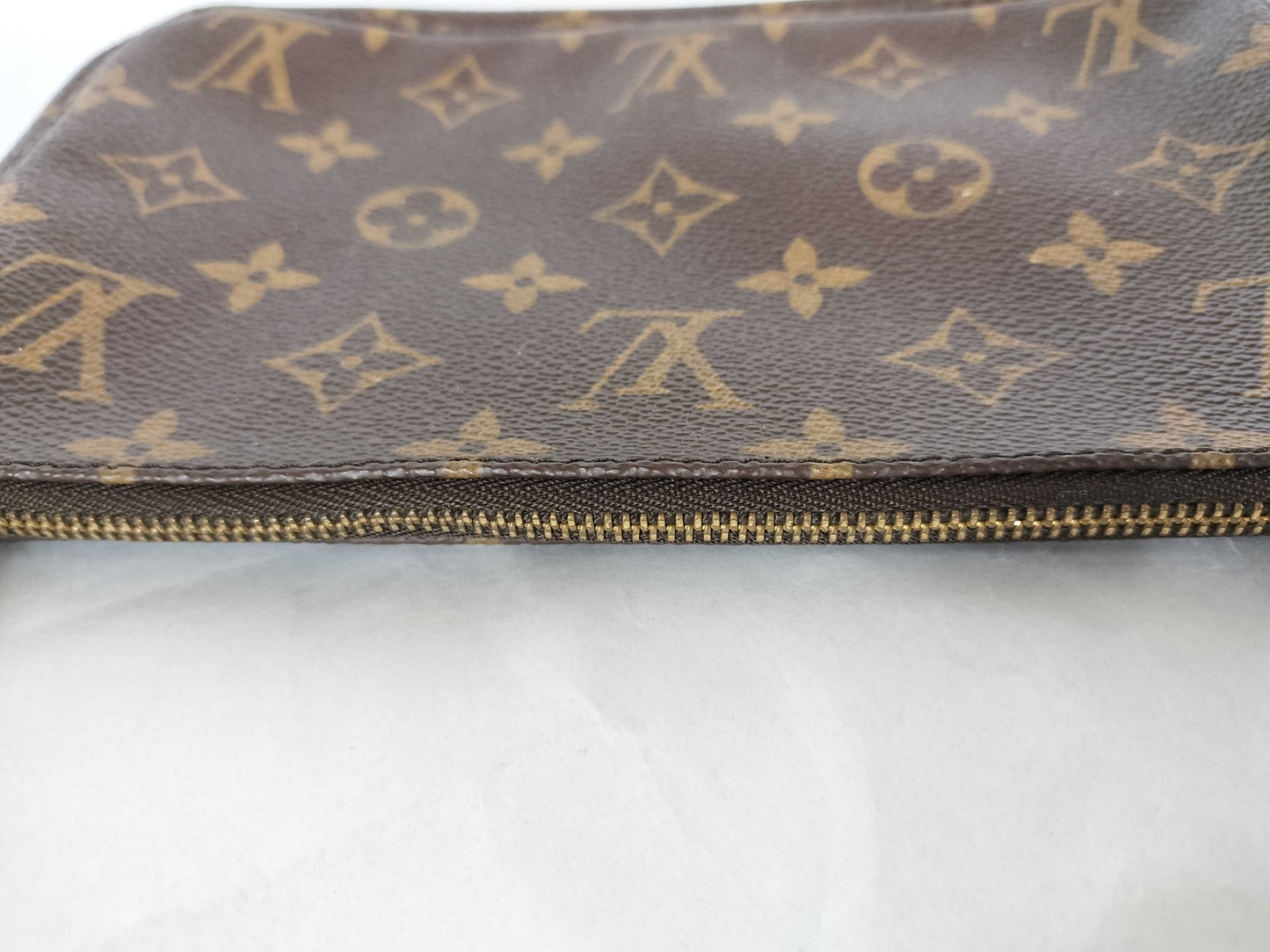 LOUIS VUITTON Monogram Pochette Accessoires Pouch