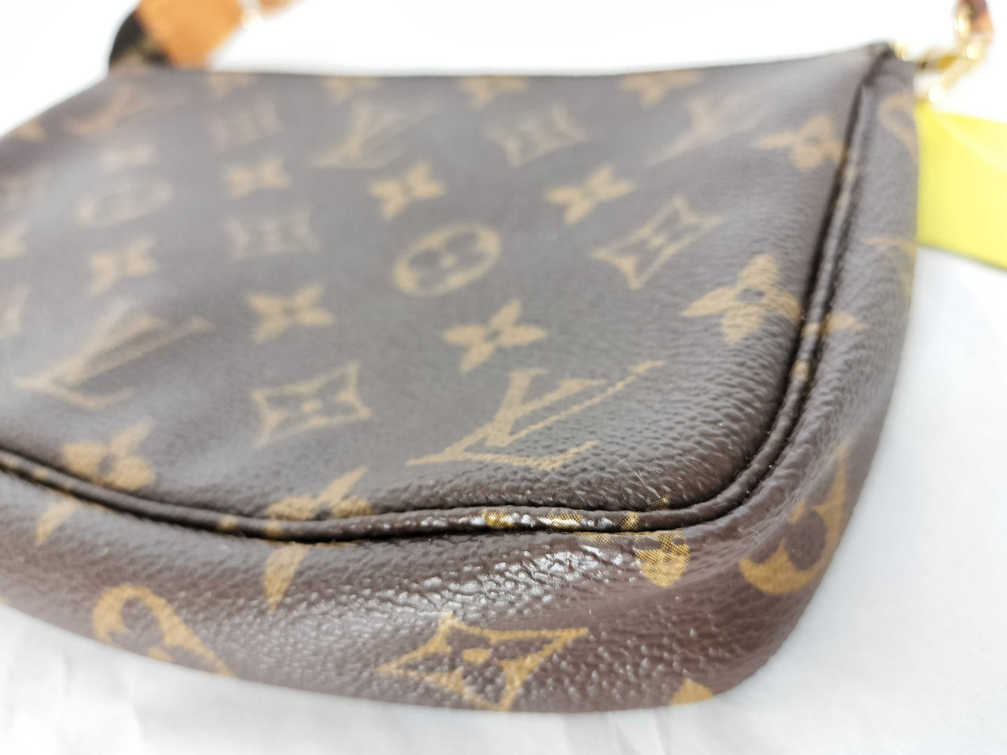 LOUIS VUITTON Monogram Pochette Accessoires Pouch
