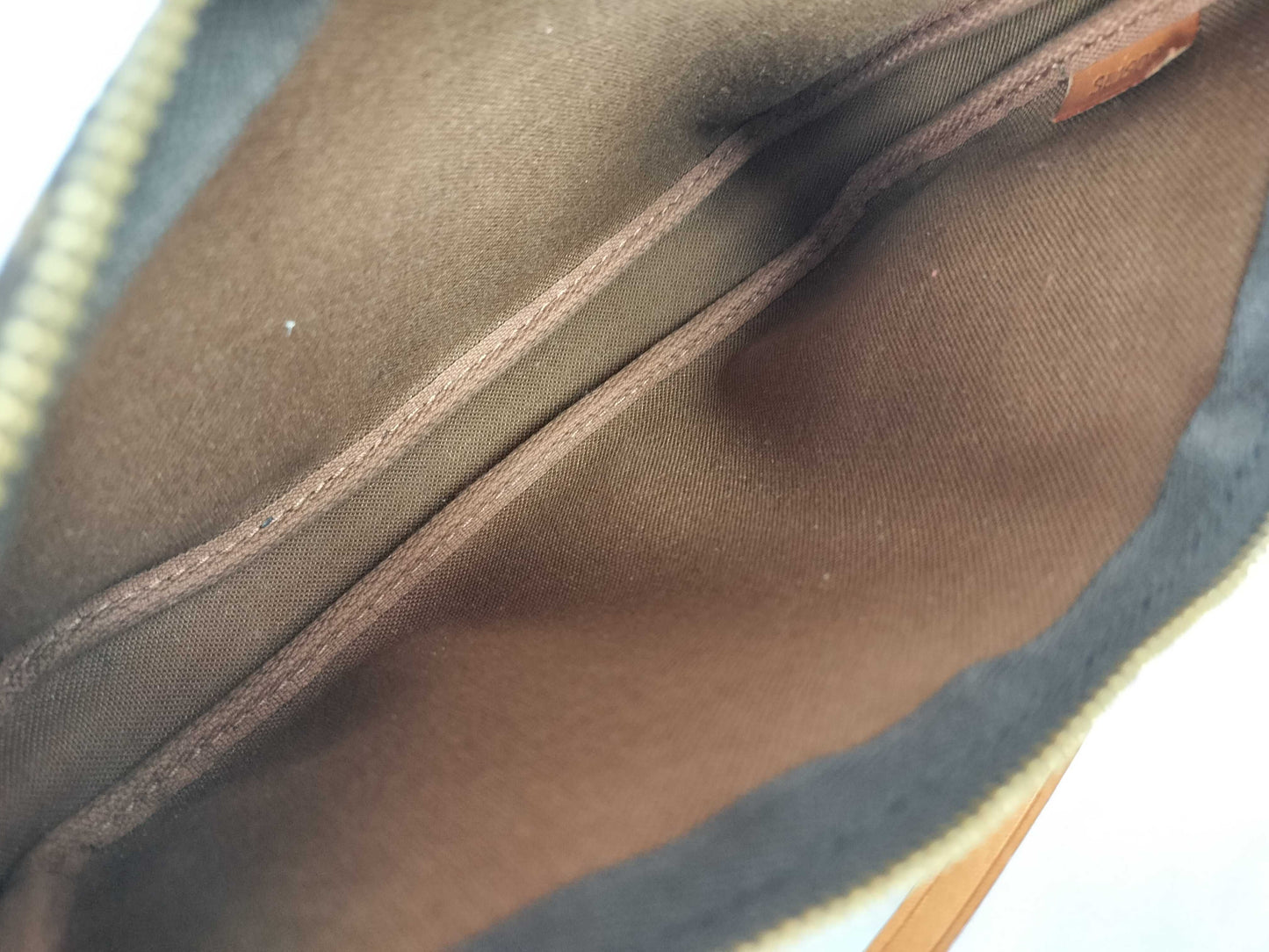LOUIS VUITTON Monogram Pochette Accessoires Pouch
