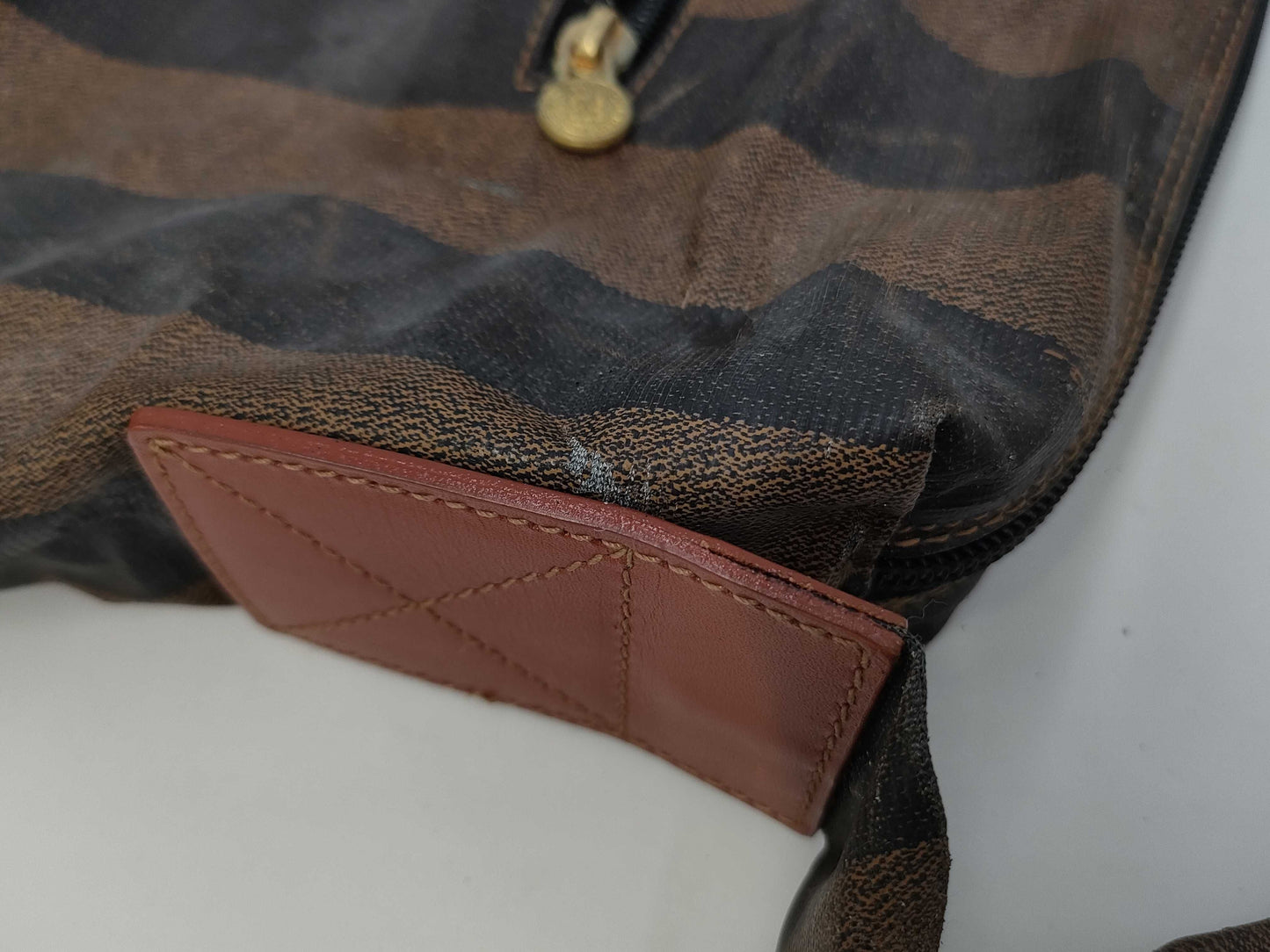 FENDI Pecan pattern shoulder bag *1 / Celine second bag *1 / Bottega Veneta shoulder bag *1 / 3-piece bag set