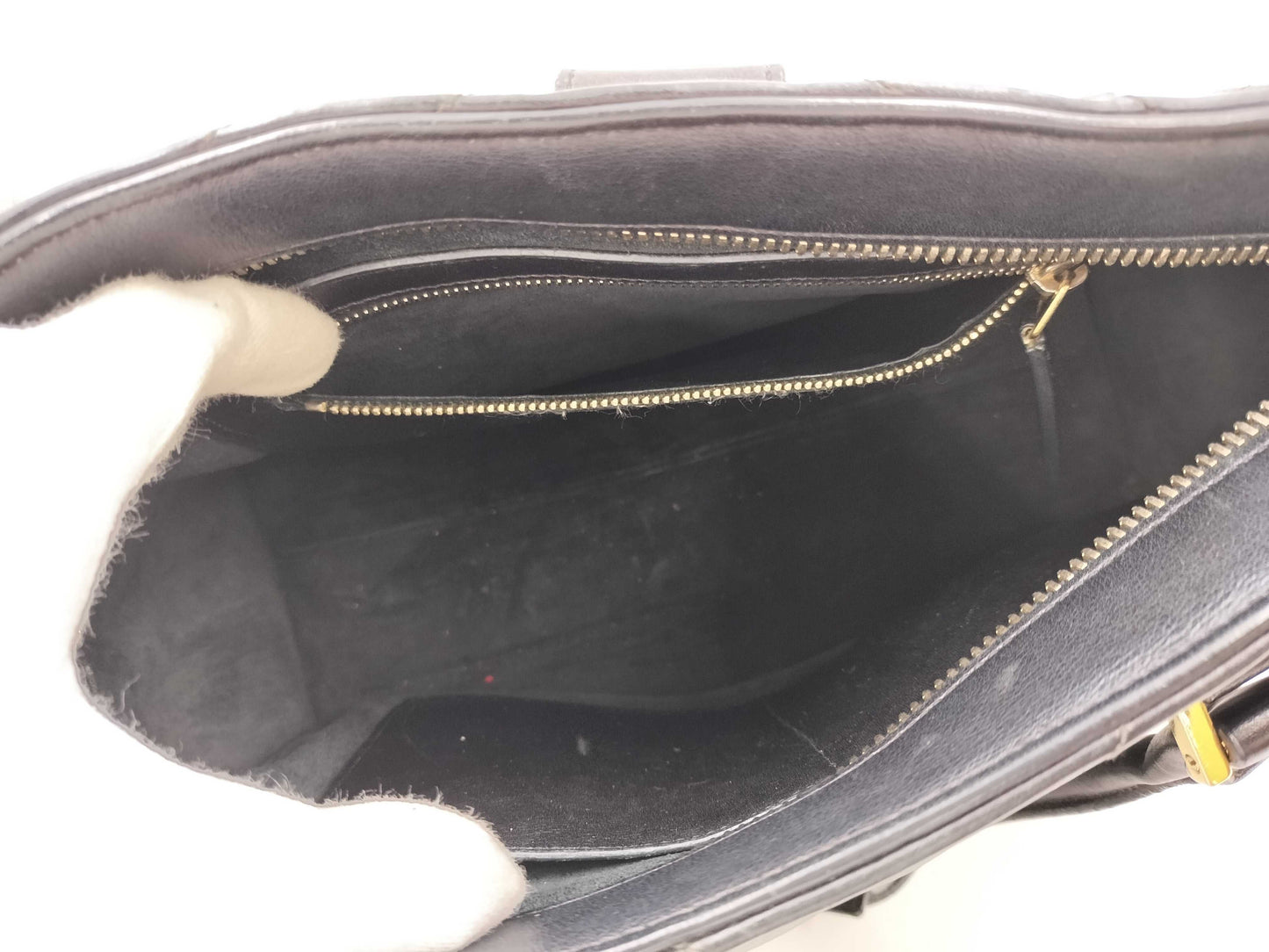Yves Saint Laurent Black Shoulder Zipper Handbag