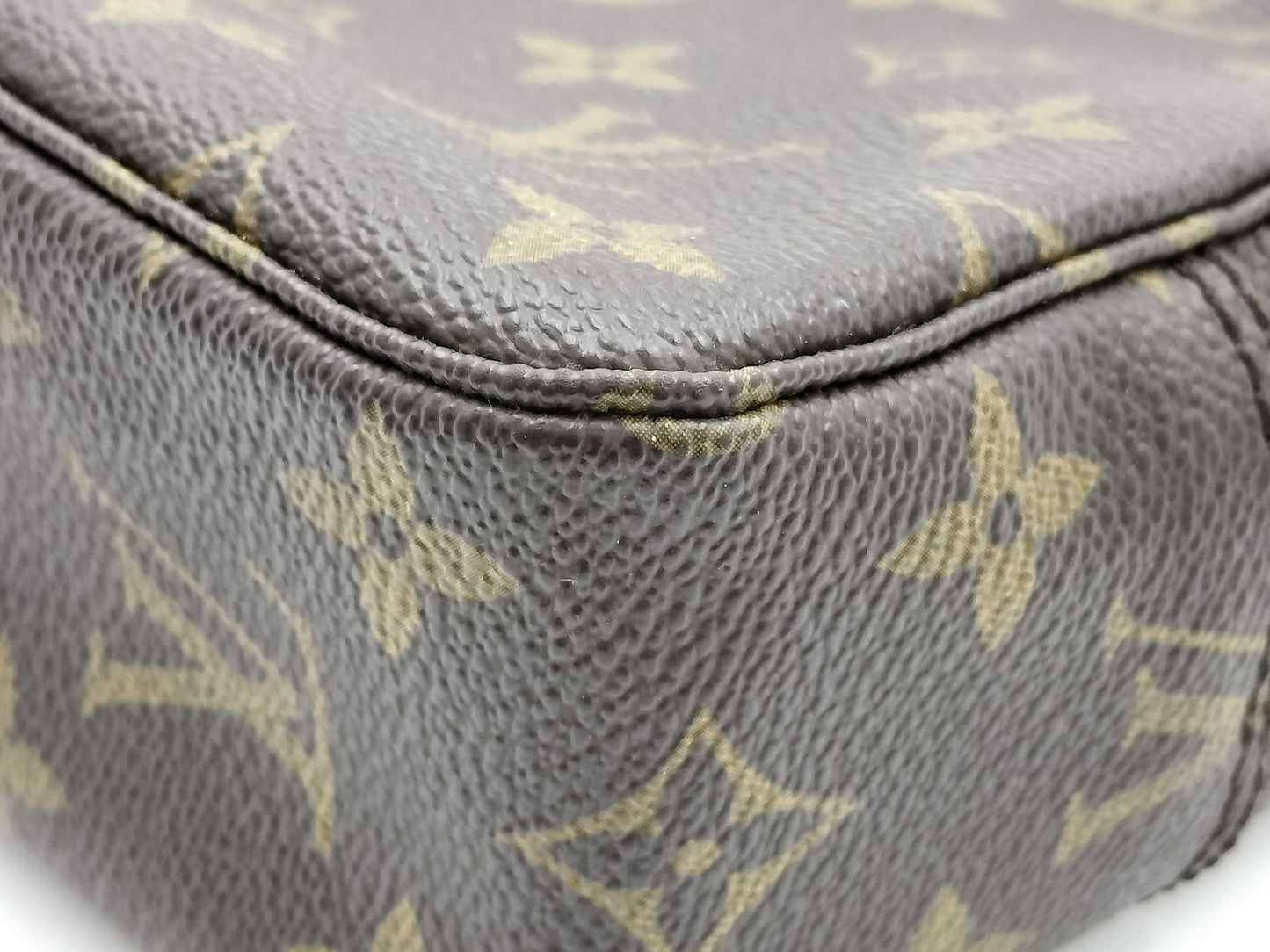 LOUIS VUITTON Monogram Truss Toilette Mono Reupholstered Pouch