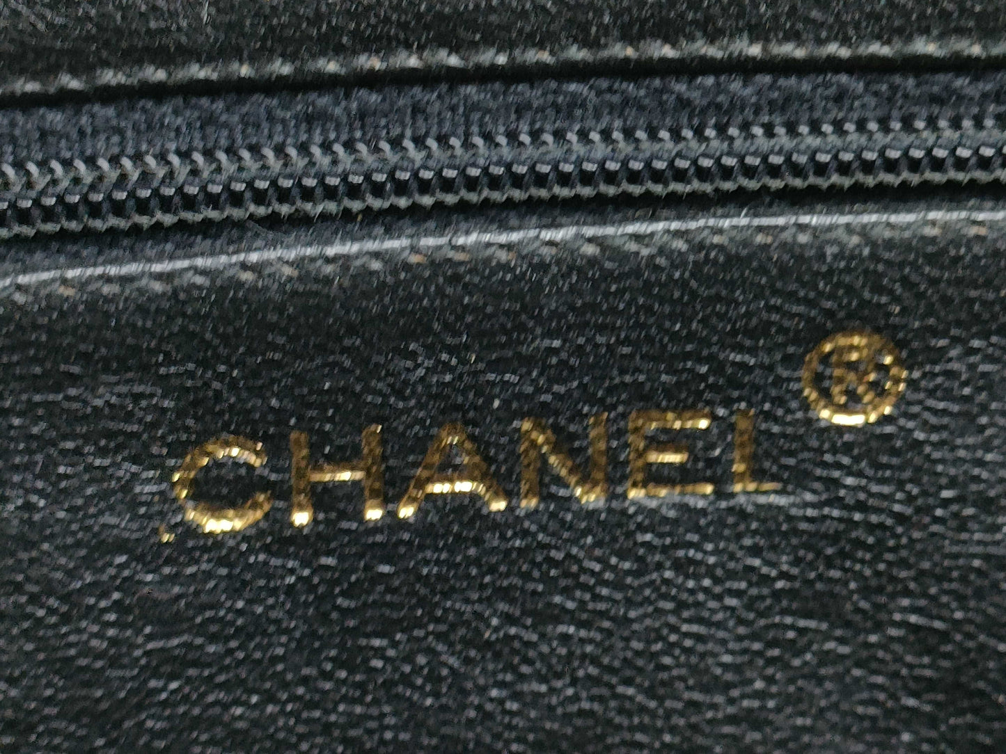 CHANEL V-Stitch Lamb Chevron Shoulder Bag