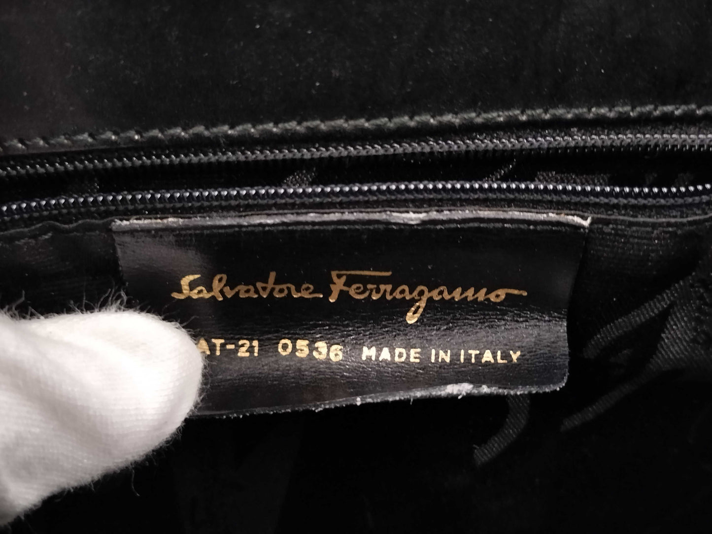 Ferragamo/Valentino Garavani/Etro/Hunting 4-piece handbag