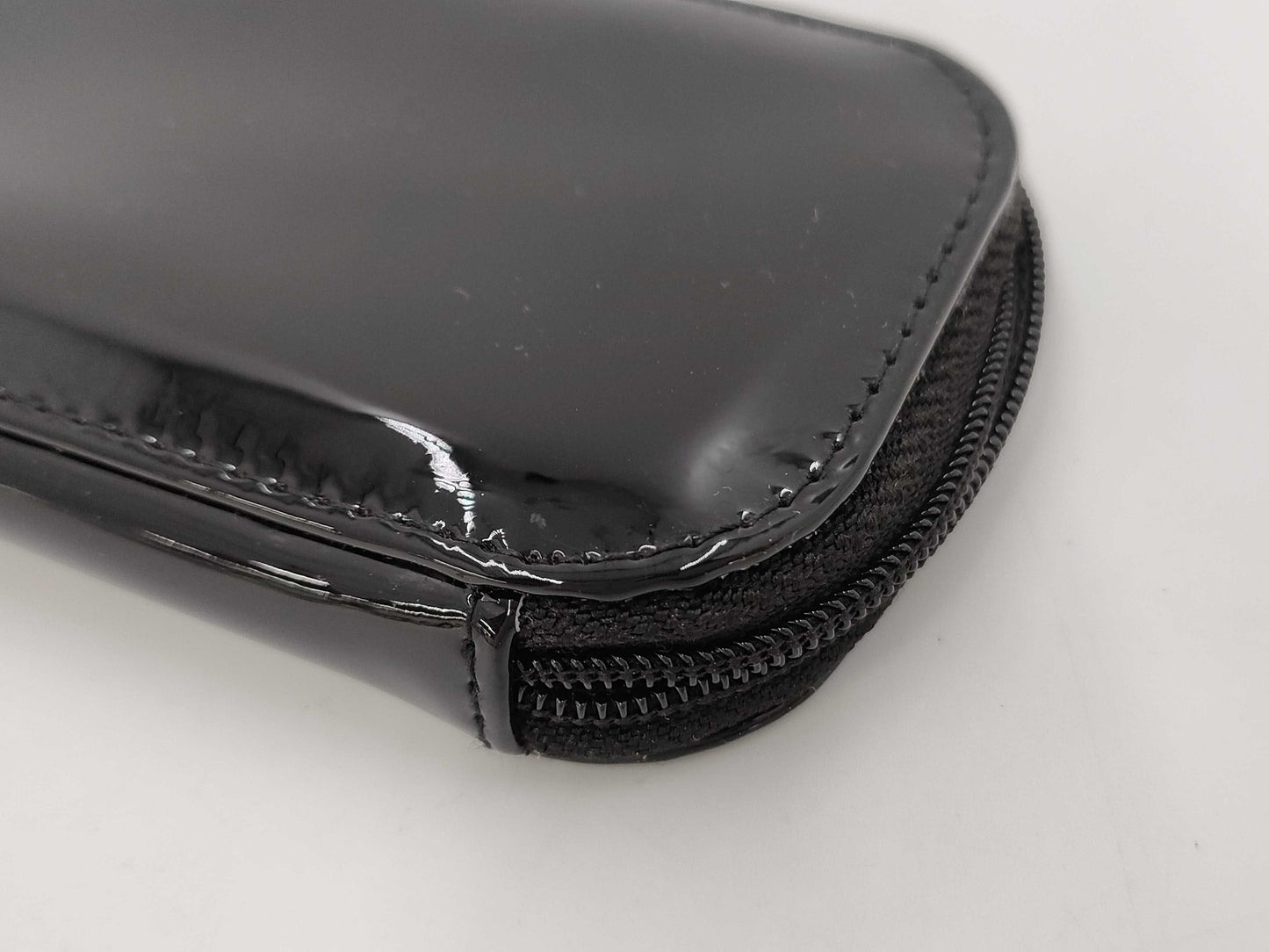 CHANEL N5 pouch and other accessories