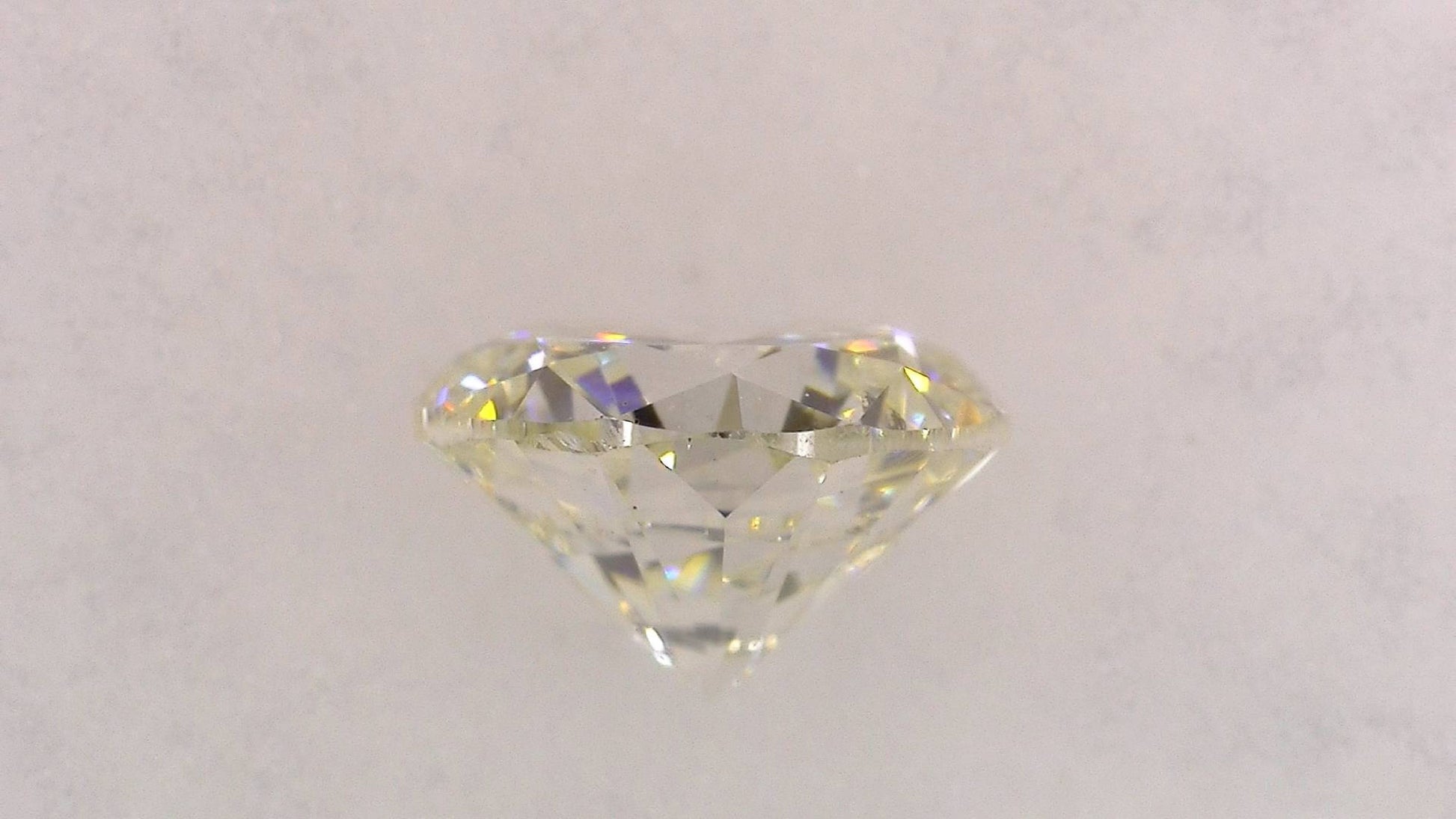 0.405ct J SI-1 GOOD/GD/FR STRONG BLUE NATURAL 4.62-4.68X2.92mm Diamond Loose