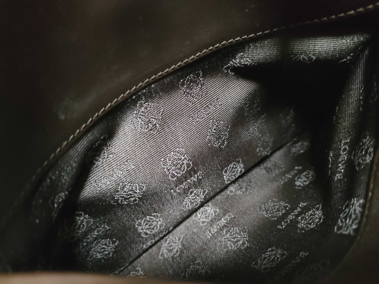 LOEWE Leather One-Shoulder Logo Shoulder Bag