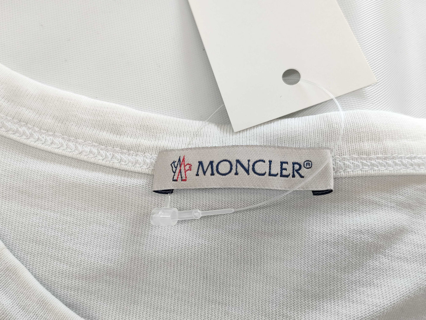 MONCLER T-shirt White L T-shirt