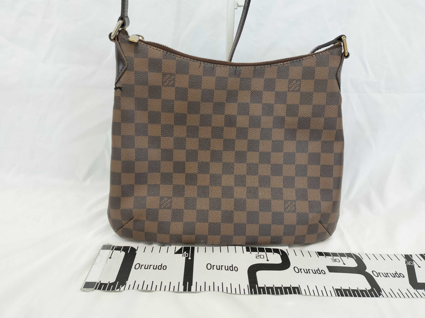 LOUIS VUITTON Damier Bloomsbury Shoulder Bag with Surface Cracks