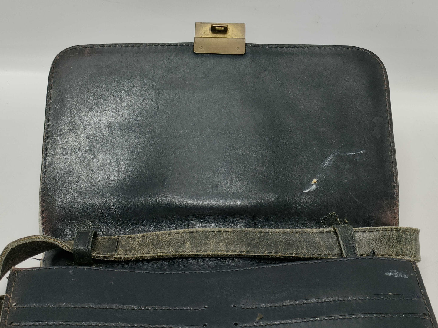 GUCCI GG Supreme Shoulder Bag