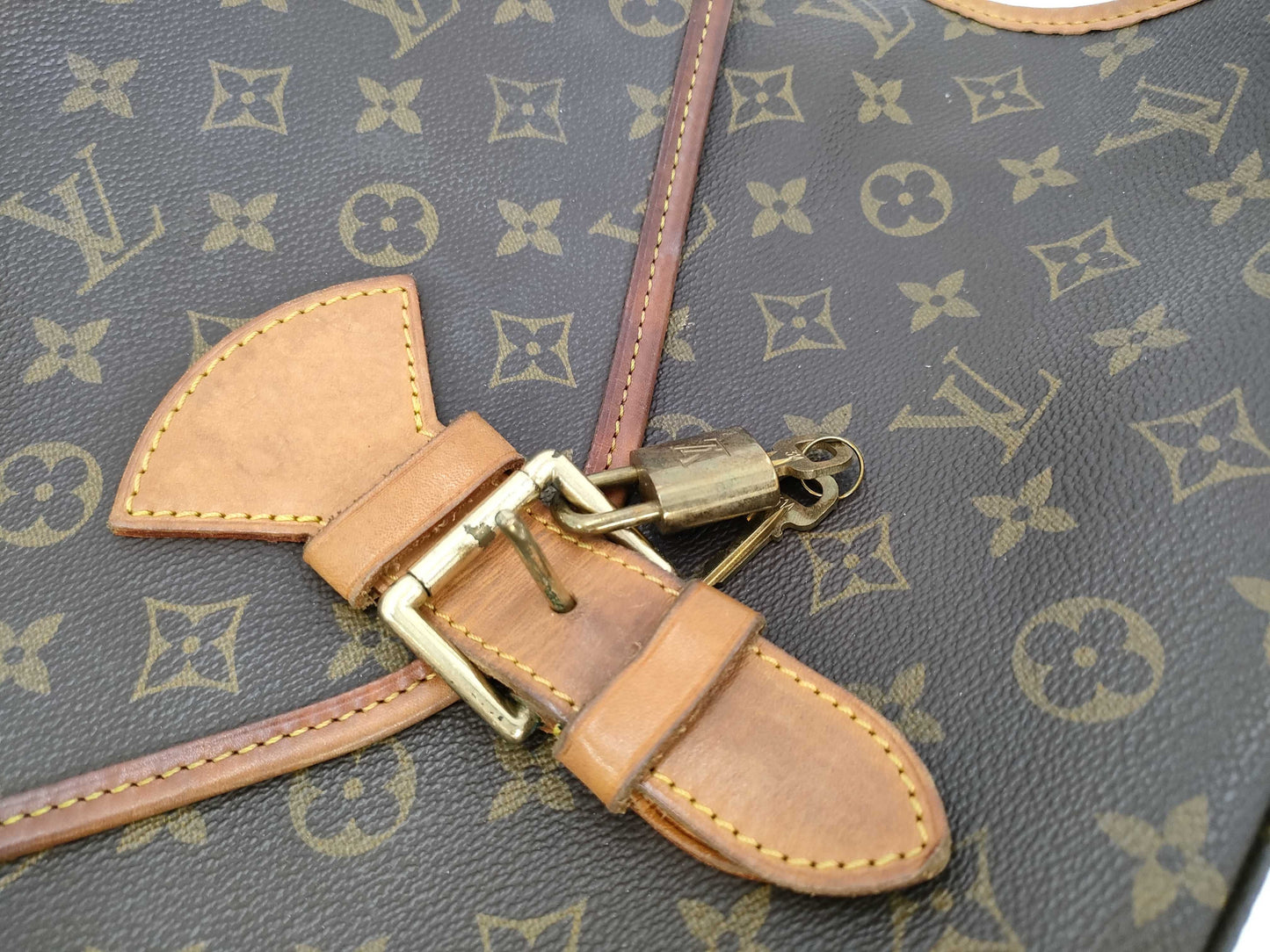 LOUIS VUITTON Monogram M40120 Beverly Bag