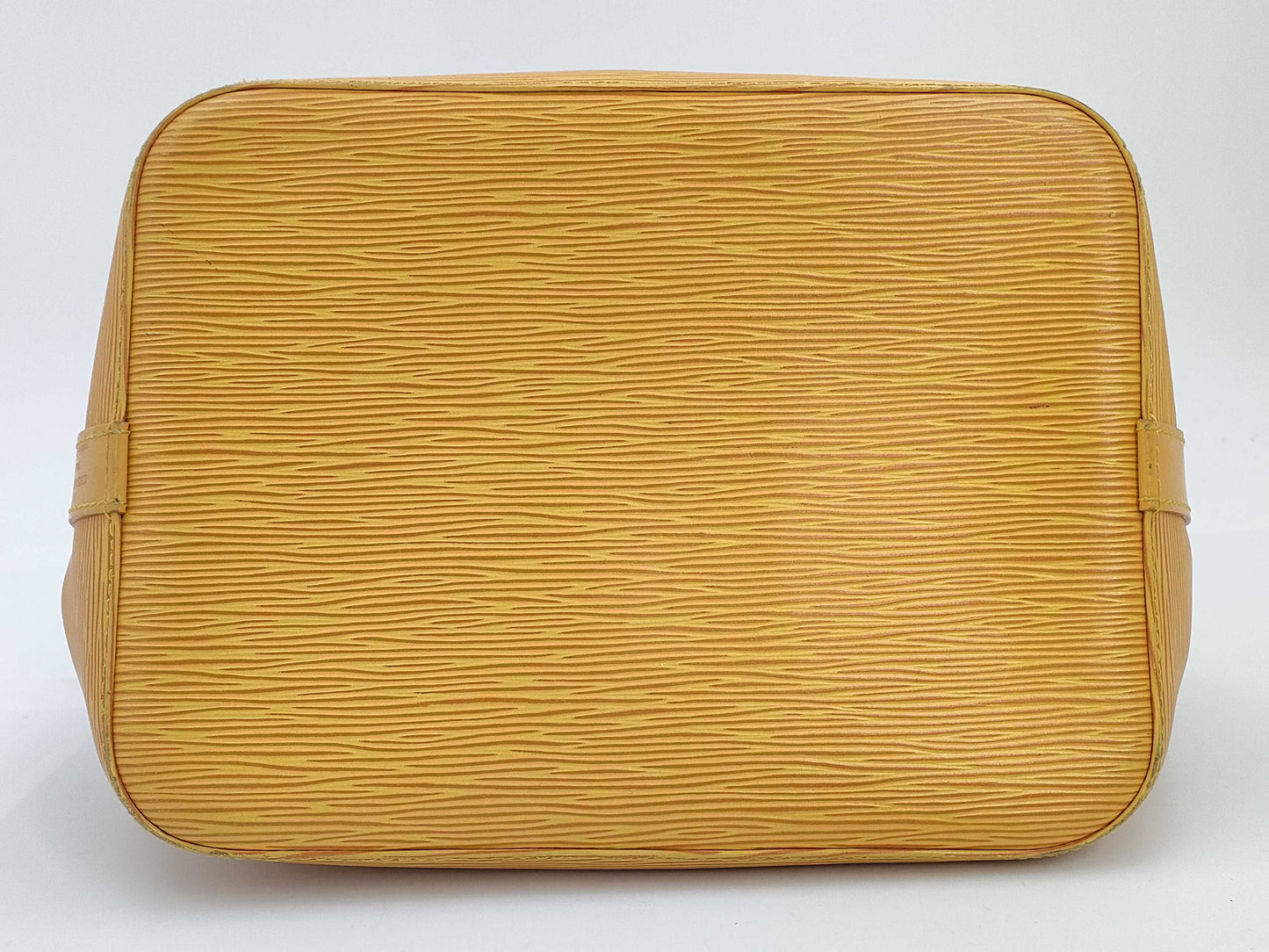 LOUIS VUITTON AR0995 Epi Petit Noe Shoulder Bag