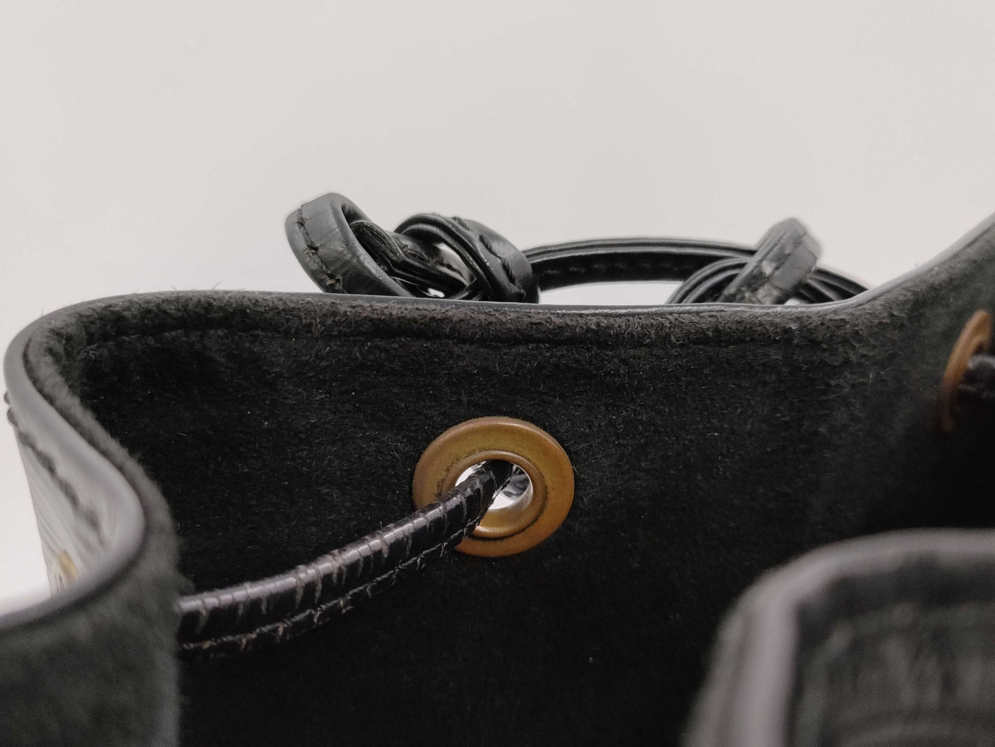 LOUIS VUITTON VI0973 Epi Noe Shoulder Bag