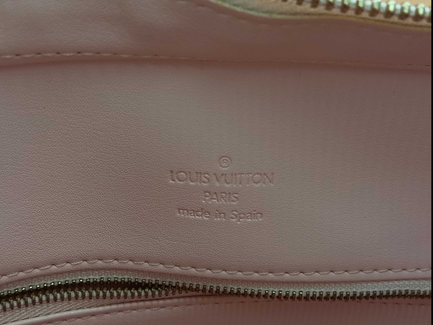 LOUIS VUITTON LM0094 Vernis Houston Handbag