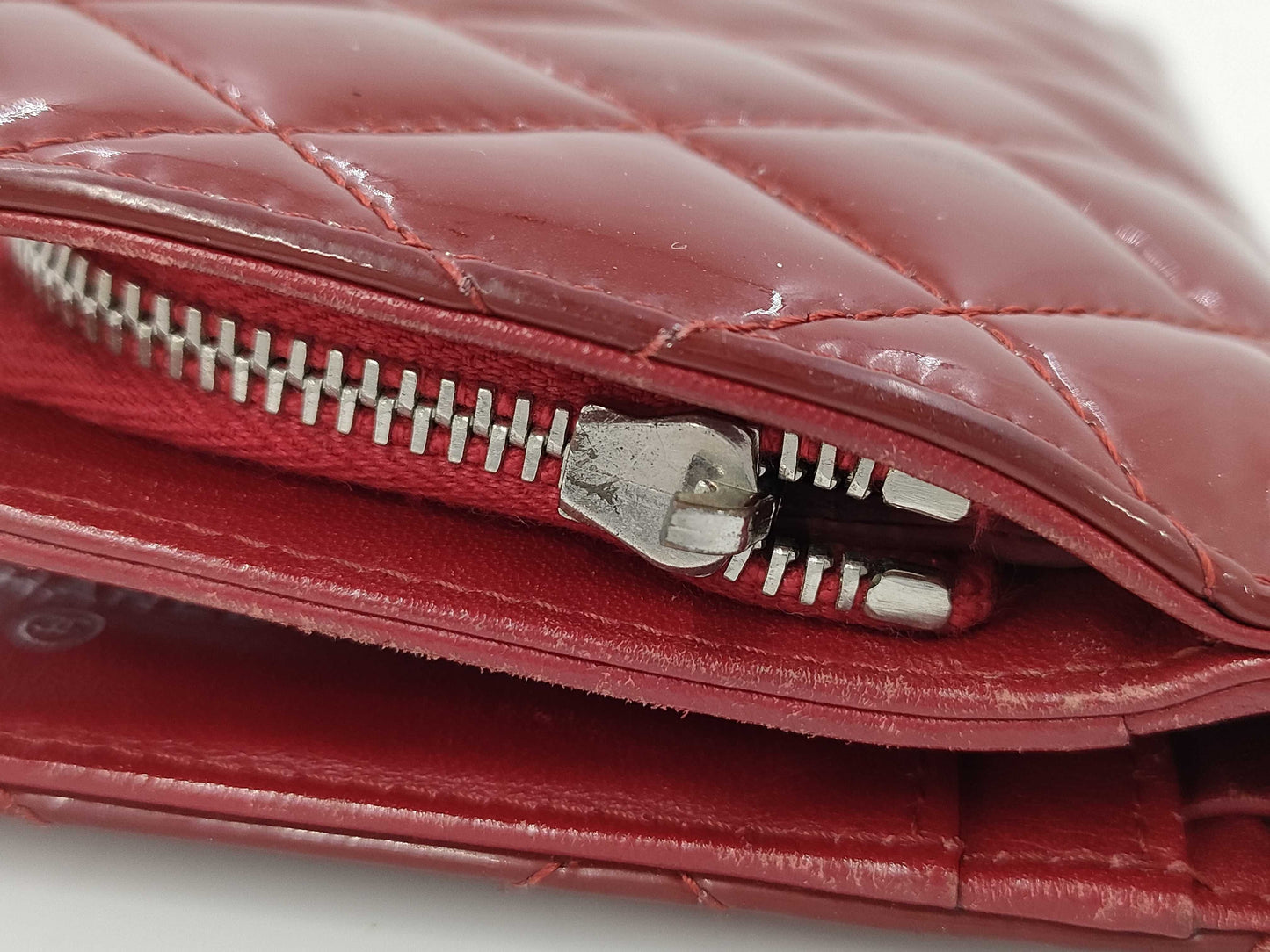 CHANEL 14543955 Brilliant Enamel Bifold Wallet