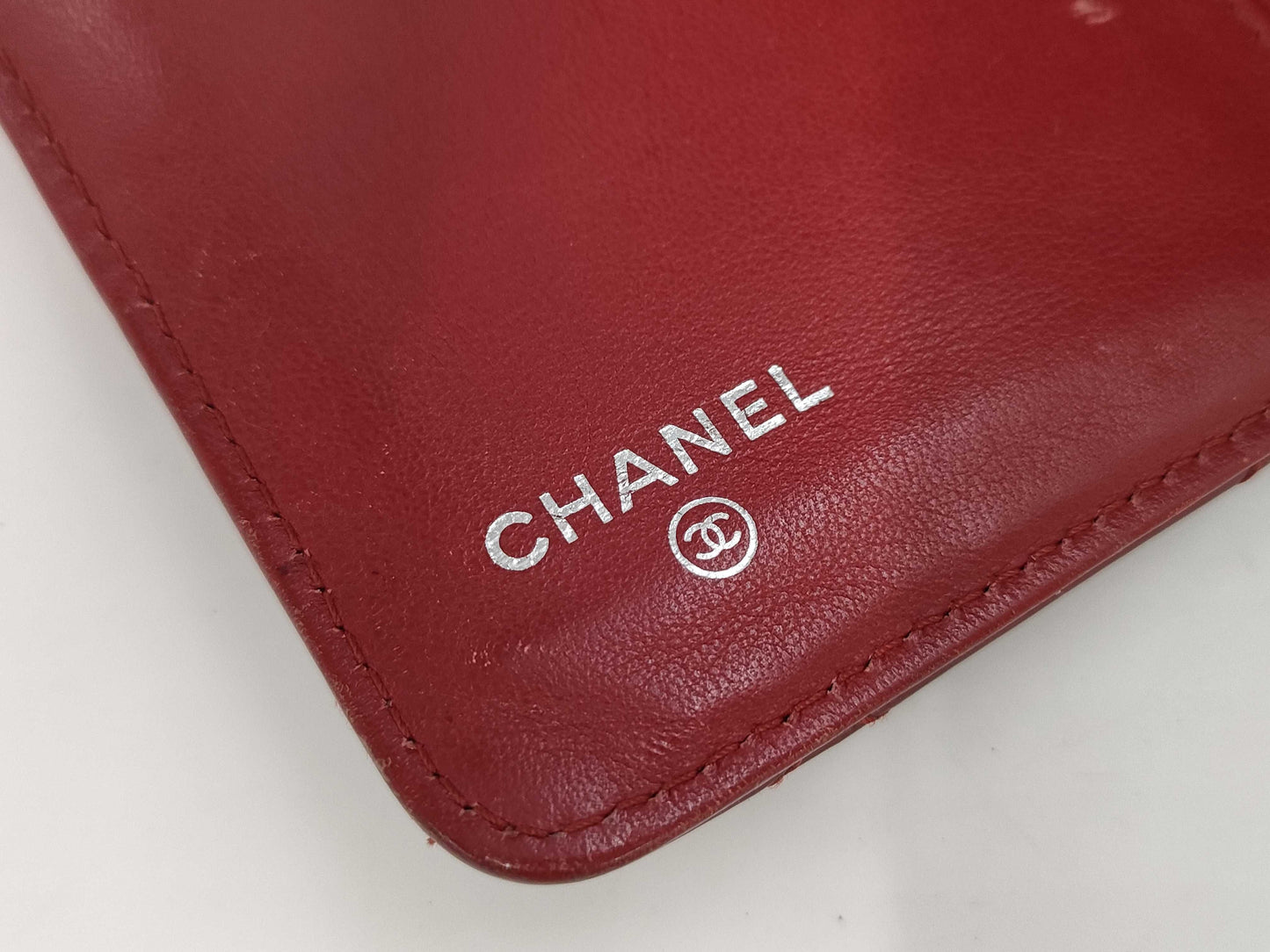 CHANEL 14543955 Brilliant Enamel Bifold Wallet